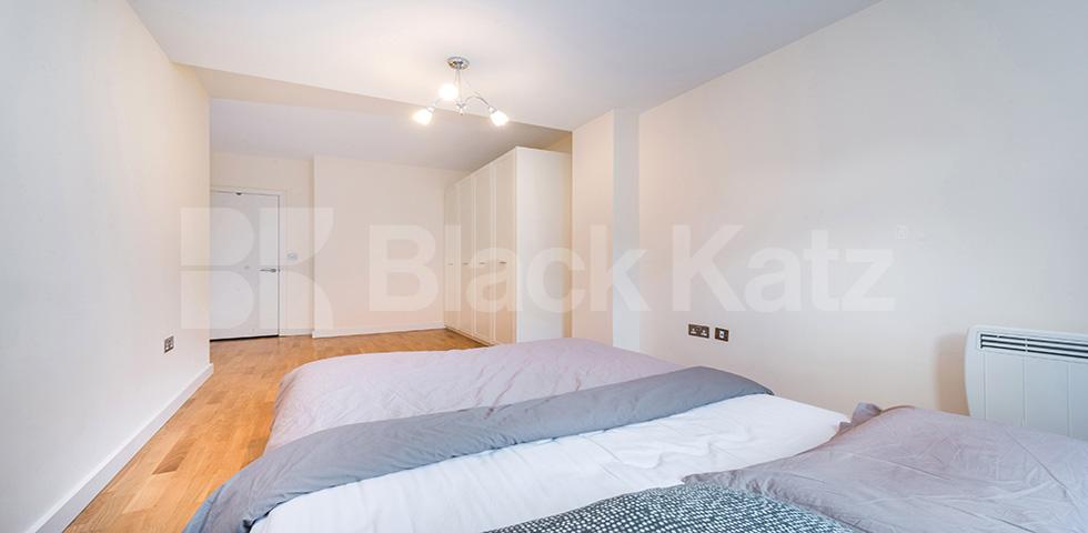 			LARGE 2 BEDROOM FLAT WITH PRIVATE TERRACE, 2 Bedroom, 1 bath, 1 reception Apartment			 Axminster Road, HOLLOWAY N7